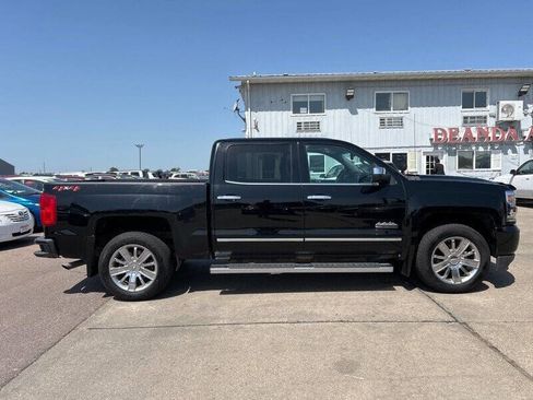 Used 2018 Chevrolet Silverado 1500 High Country image 6