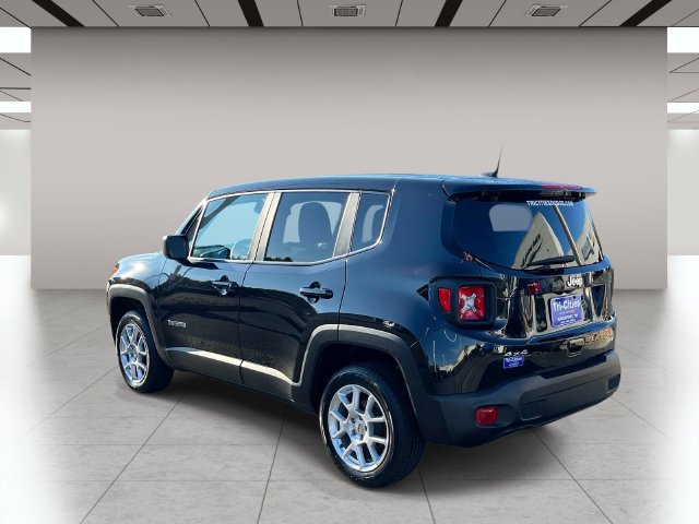 Used 2023 Jeep Renegade Latitude AWD/4WD image 6