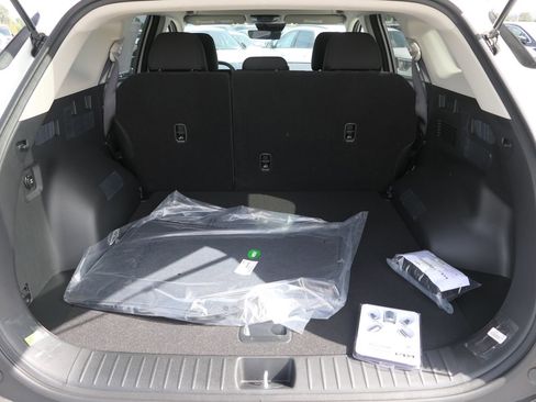 New 2026 Kia Sportage LX image 21