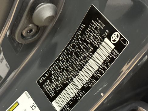 Used 2026 Toyota Corolla LE FWD image 33