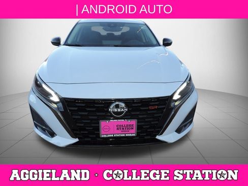 Certified 2024 Nissan Altima 2.5 SR w/ SR Premium Package image 10