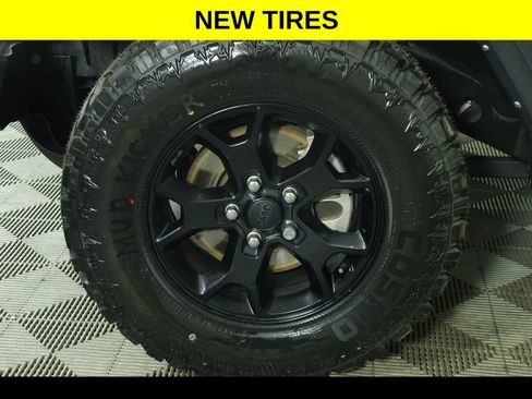 Used 2022 Jeep Wrangler Unlimited Sport image 5