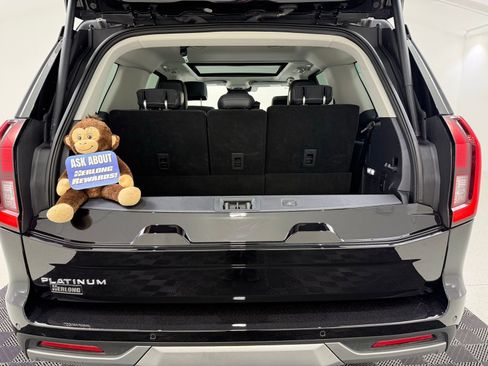Used 2025 Ford Expedition Platinum AWD/4WD image 7