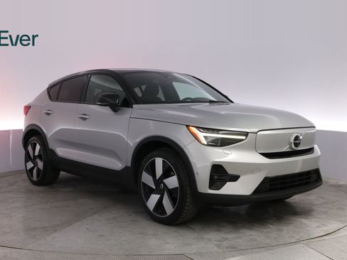 Used 2022 Volvo C40 P8 Recharge Ultimate AWD/4WD image 13