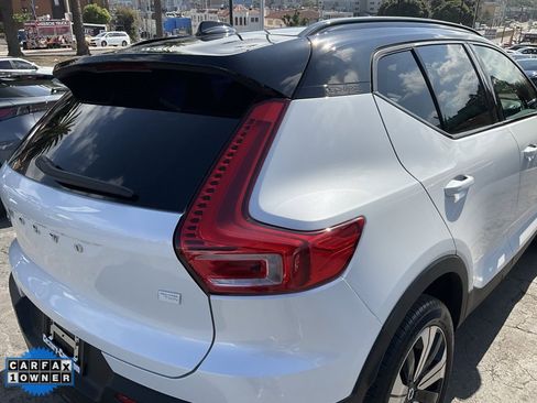 Used 2023 Volvo XC40 Recharge Plus image 83