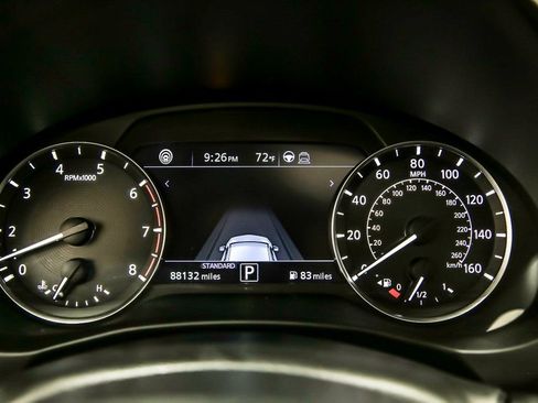 Used 2021 INFINITI QX50 Luxe w/ Appearance Package image 17