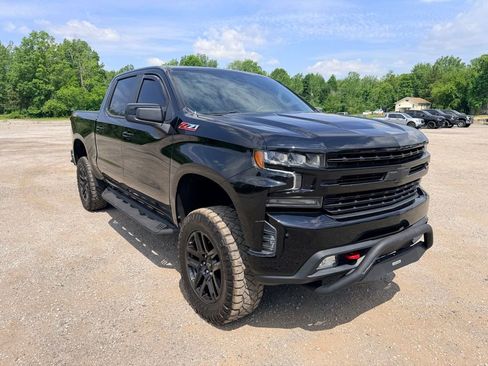 Used 2021 Chevrolet Silverado 1500 LT Trail Boss w/ Bed Protection Package AWD/4WD image 1