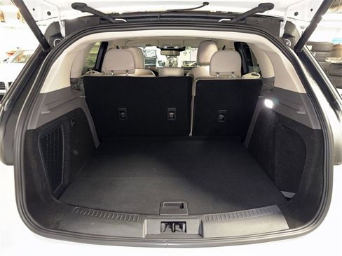 Used 2024 Lincoln Corsair Grand Touring image 21