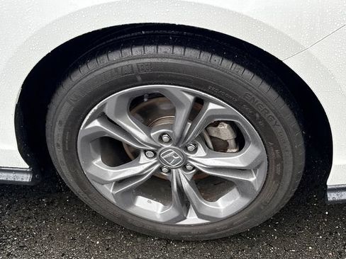 Used 2023 Honda Accord EX image 7