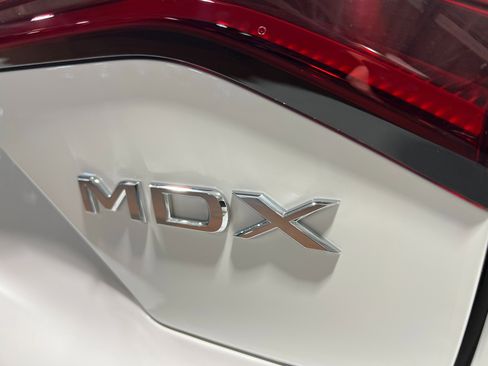 Used 2026 Acura MDX SH-AWD w/ Advance Package image 5