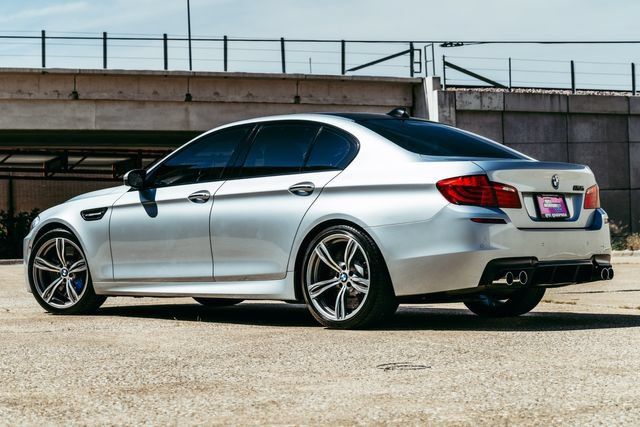Used 2013 BMW M5 RWD image 4