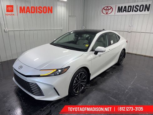 New 2026 Toyota Camry XLE image 1