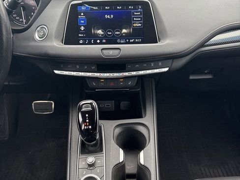 Used 2023 Cadillac XT4 Sport image 10