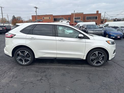 Certified 2024 Ford Edge ST w/ Equipment Group 401A image 8