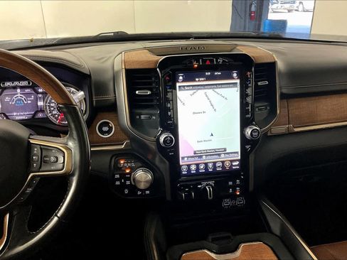 Used 2021 RAM 1500 Limited AWD/4WD image 11