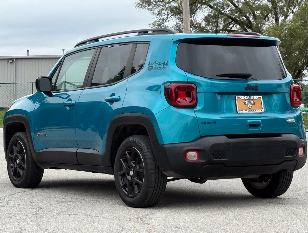 Used 2021 Jeep Renegade Latitude w/ Luxury Group I AWD/4WD image 3