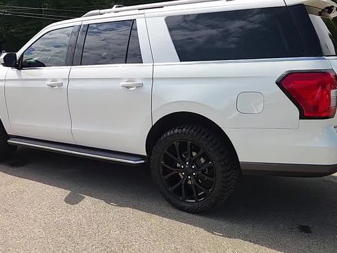 Used 2022 Ford Expedition Max XLT RWD image 4