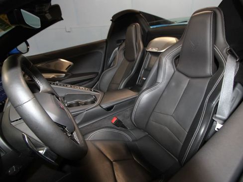 Used 2023 Chevrolet Corvette Stingray Preferred Conv w/ Battery Protection Package image 4