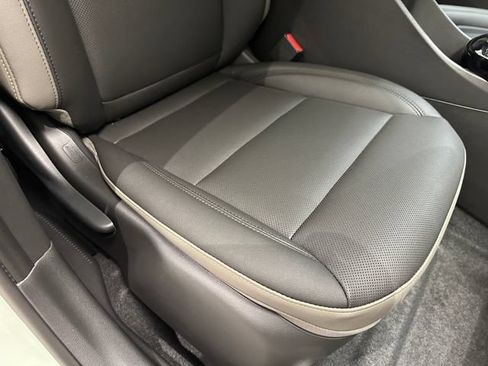 New 2026 Chevrolet Trax ACTIV w/ Driver Confidence Package FWD image 7