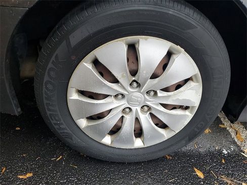 Used 2011 Honda Accord LX image 6