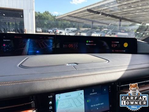 Used 2025 Lincoln Navigator Black Label AWD/4WD image 10