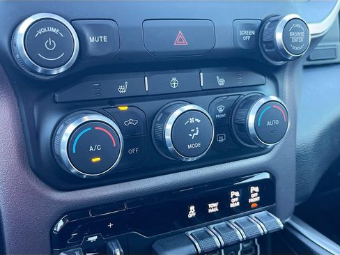 Used 2020 RAM 1500 Big Horn RWD image 15