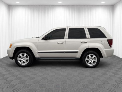 Used 2008 Jeep Grand Cherokee Laredo AWD/4WD image 6