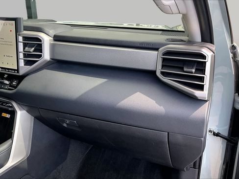 Used 2024 Toyota Tundra Limited AWD/4WD image 19