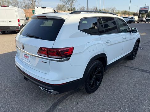 Used 2022 Volkswagen Atlas SE AWD/4WD image 16