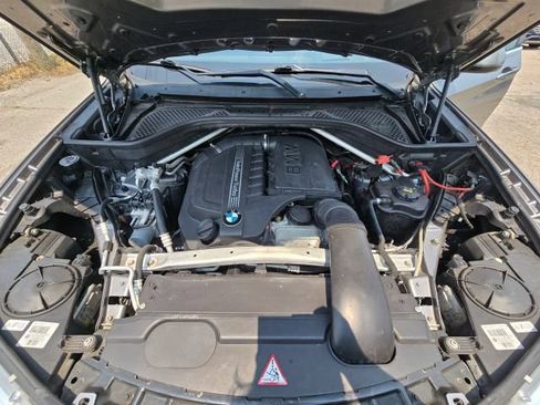 Used 2015 BMW X5 xDrive35i AWD/4WD image 40