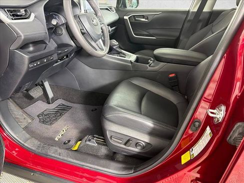 Used 2023 Toyota RAV4 XLE Premium FWD image 10