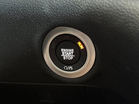 New 2026 Chrysler Pacifica Select image 23