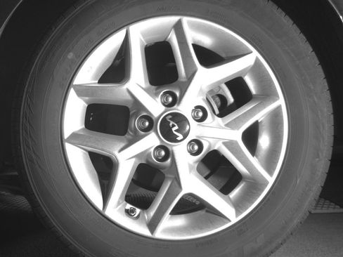 Used 2025 Kia Soul LX w/ LX Technology Package image 14