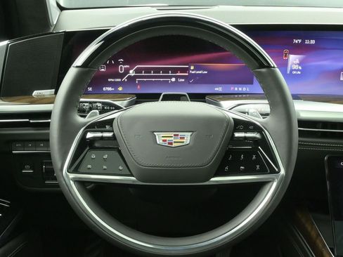 Used 2025 Cadillac Escalade Sport Platinum w/ LPO, ONYX Package AWD/4WD image 12