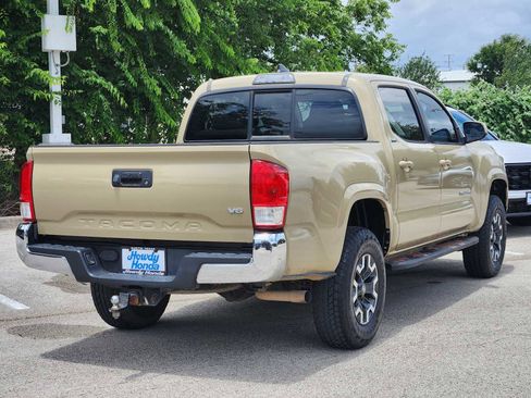 Used 2016 Toyota Tacoma SR5 w/ Towing Package RWD image 6