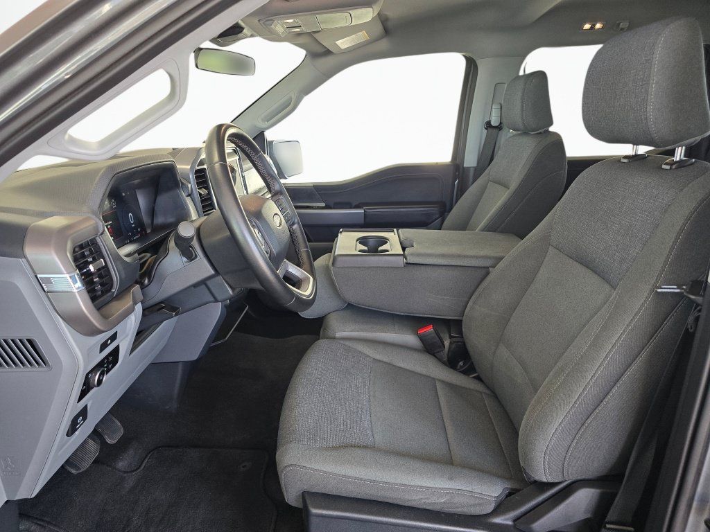 Used 2025 Ford F150 XLT w/ Equipment Group 301A Standard AWD/4WD image 16