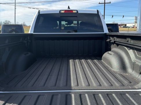 New 2026 RAM 1500 Big Horn AWD/4WD image 14