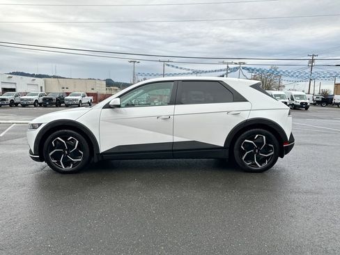 Certified 2024 Hyundai Ioniq 5 SE image 3