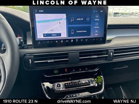 Used 2024 Lincoln Corsair AWD w/ Equipment Group 101A image 17