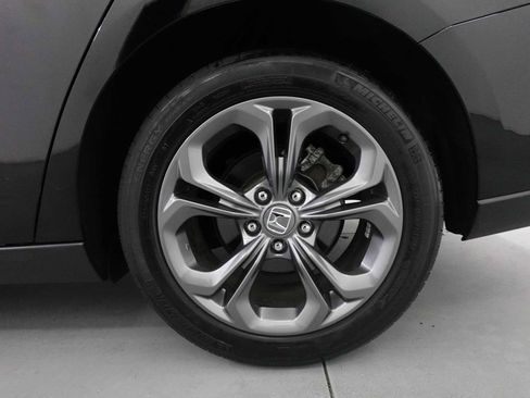 Certified 2023 Honda Accord EX image 9