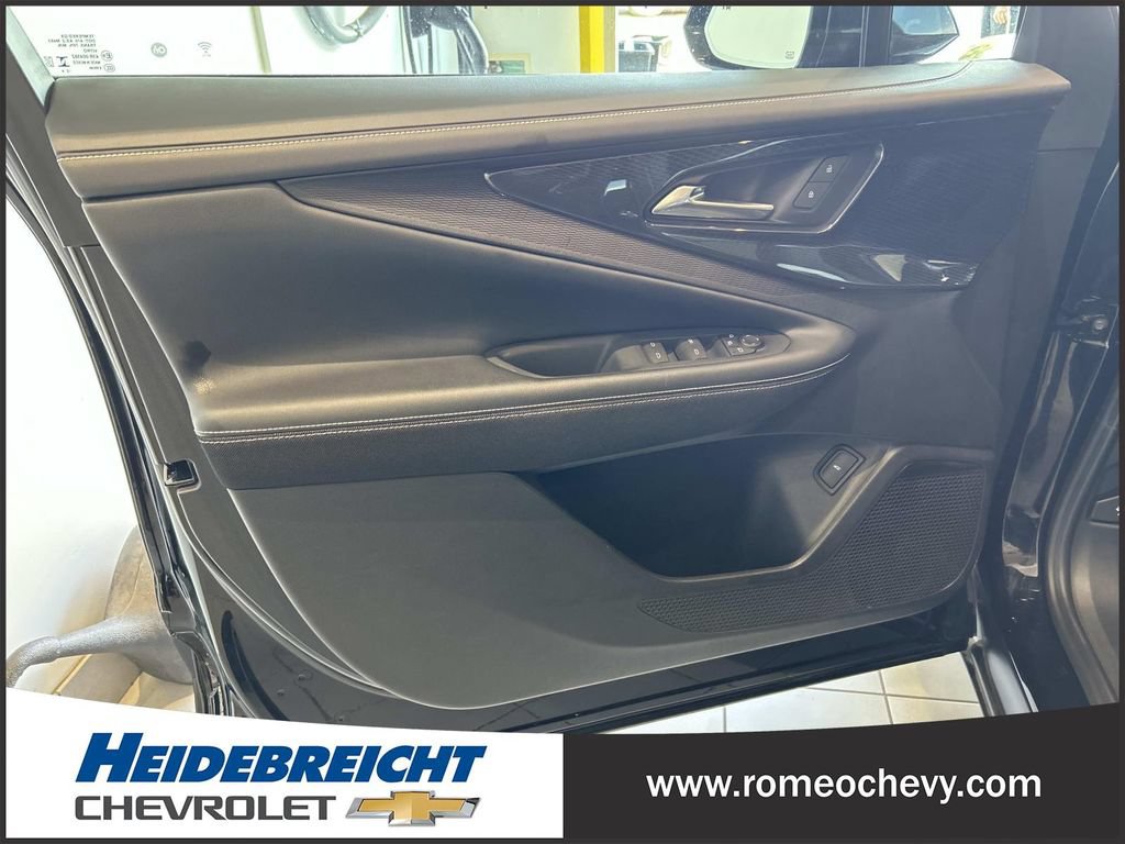 Used 2024 Chevrolet Blazer EV LT AWD/4WD image 10
