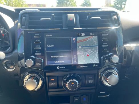 Used 2022 Toyota 4Runner TRD Off-Road Premium image 20