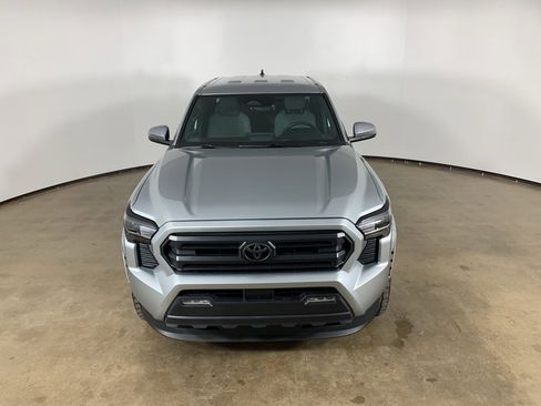 Used 2024 Toyota Tacoma SR5 image 4