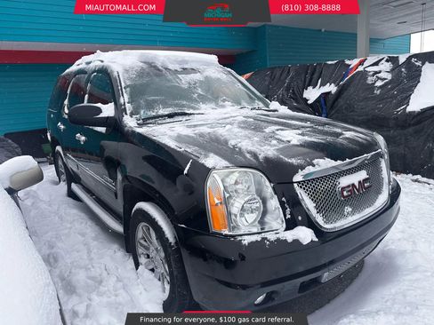 Used 2011 GMC Yukon Denali image 3