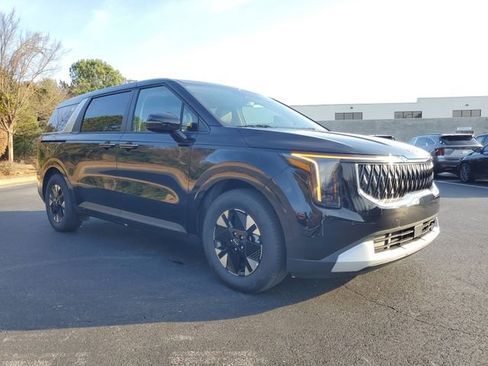 New 2026 Kia Carnival LXS image 3