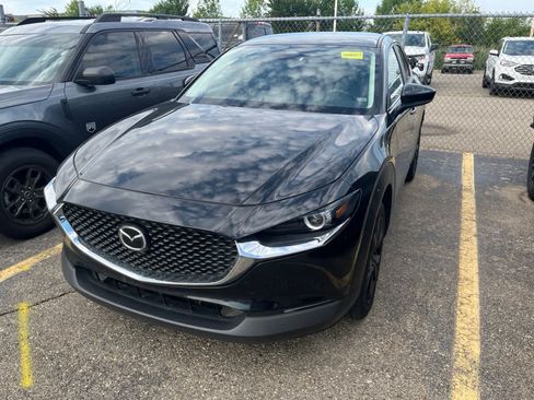 Used 2024 MAZDA CX-30 AWD 2.5 S w/ Select Sport Pkg image 3