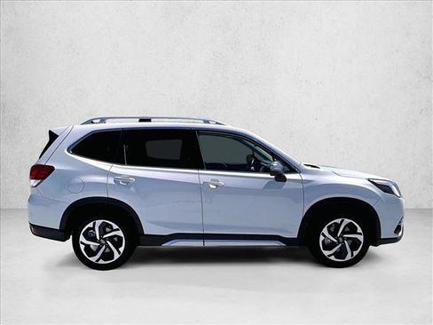 Used 2023 Subaru Forester Touring AWD/4WD image 5