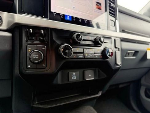 New 2026 Ford F350 XLT image 24