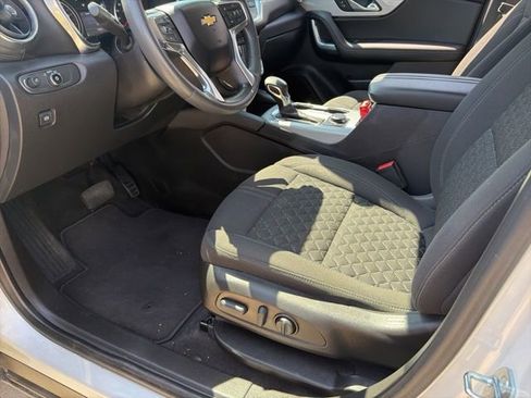 Used 2022 Chevrolet Blazer LT image 4