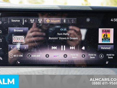 Certified 2025 Nissan Murano SV image 43